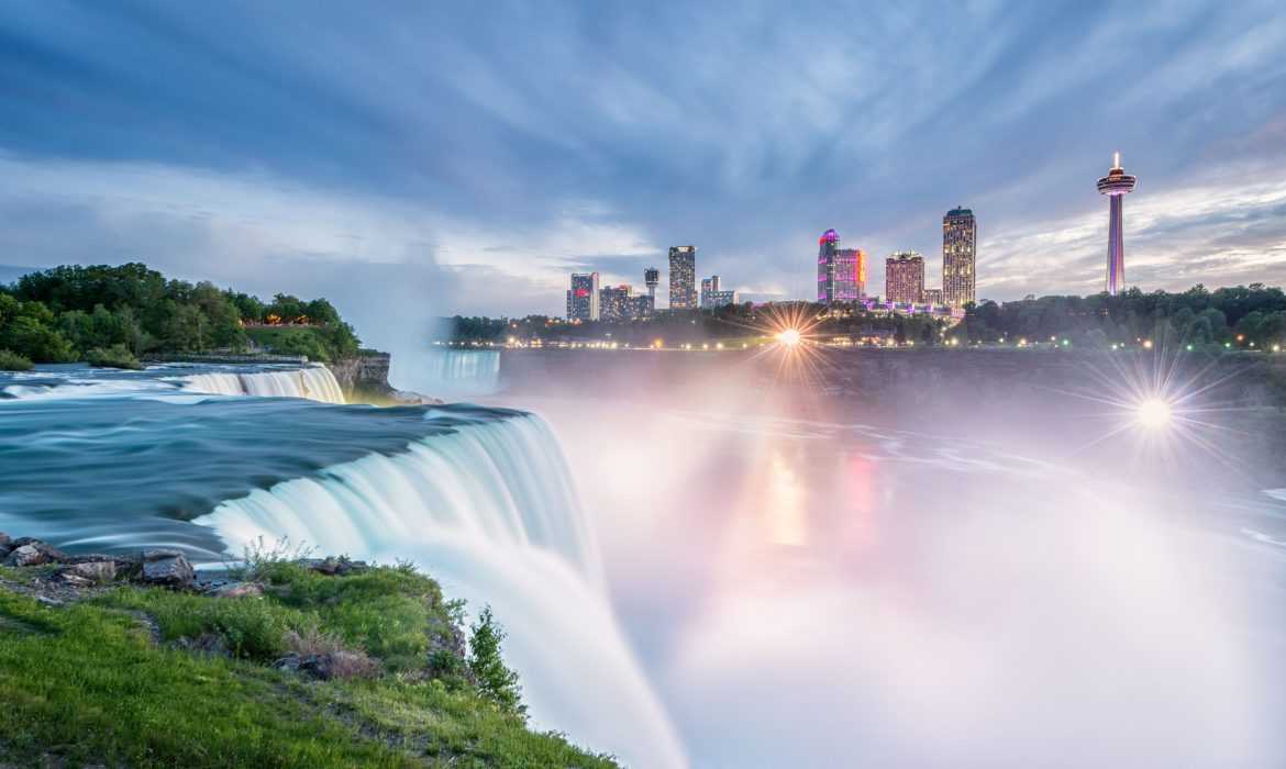 8 Romantic Spots to take Pictures in Niagara Falls