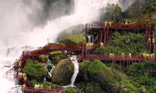 Day & Night Niagara Falls Tour & Boat Ride 4 Cave of winds